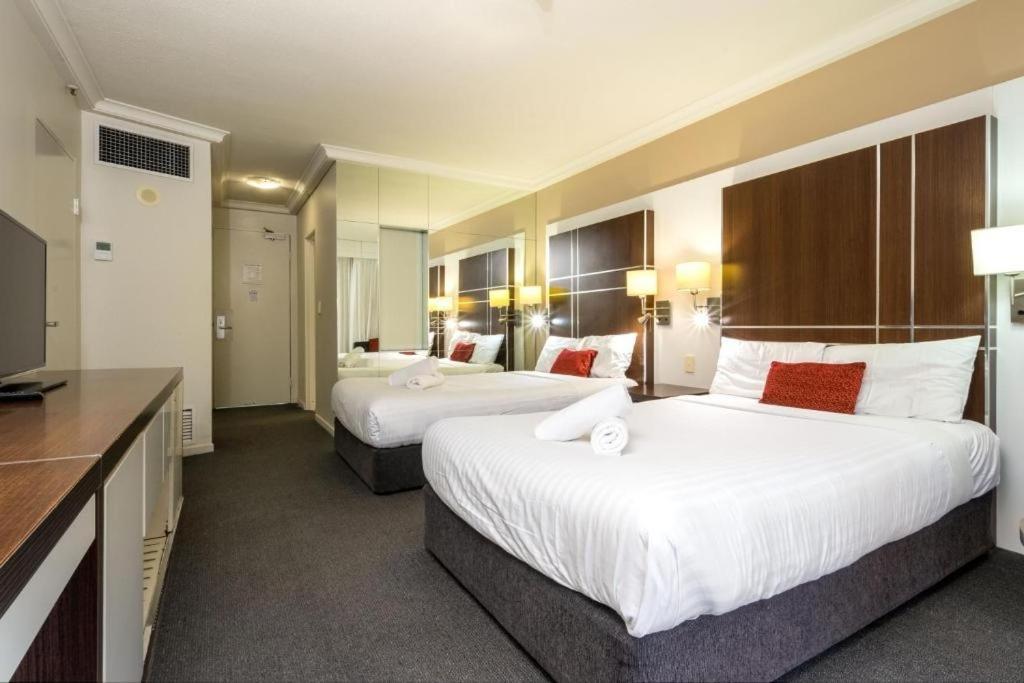 Close To Everything! Beautiful Hotel Studio'S, Sleeps 4 Gold Coast Luaran gambar